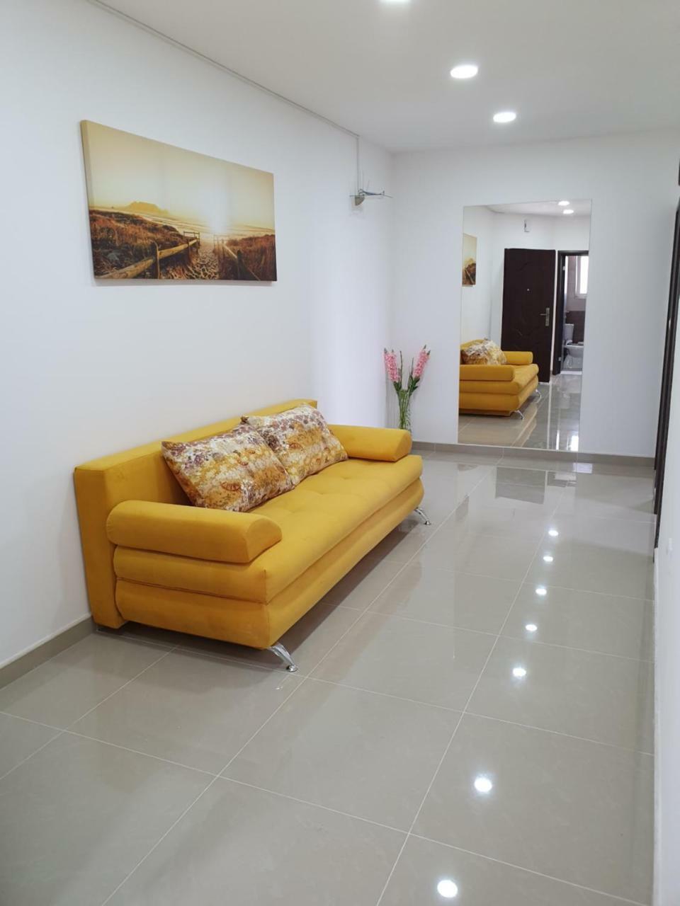 Apartments Melbourne Улцинь Экстерьер фото