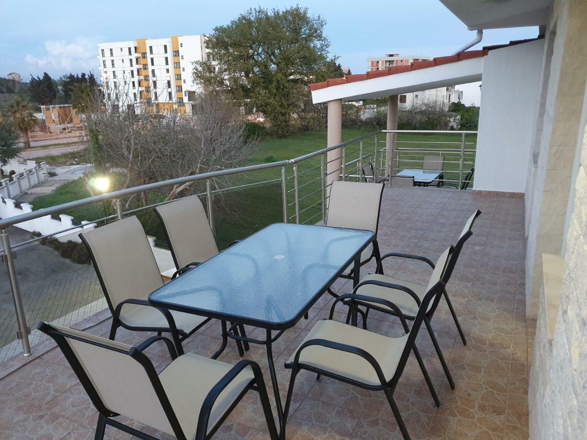 Apartments Melbourne Улцинь Экстерьер фото