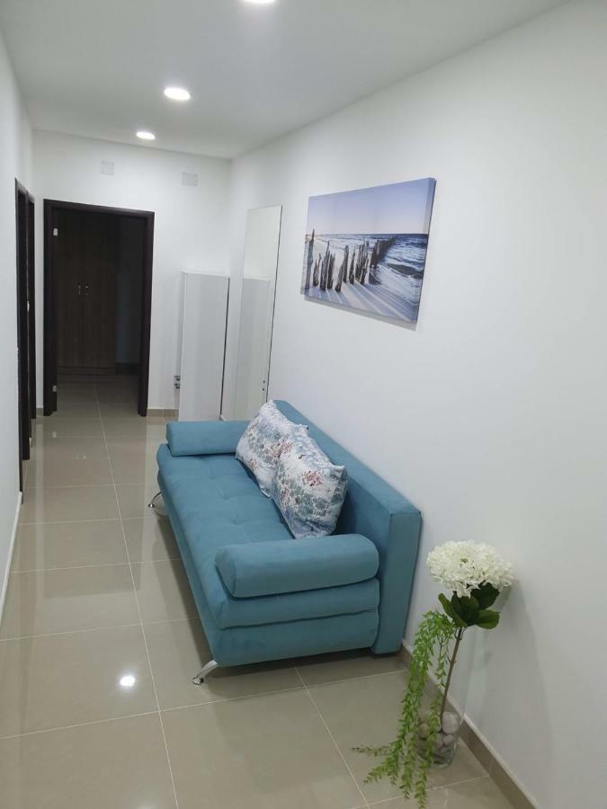 Apartments Melbourne Улцинь Экстерьер фото