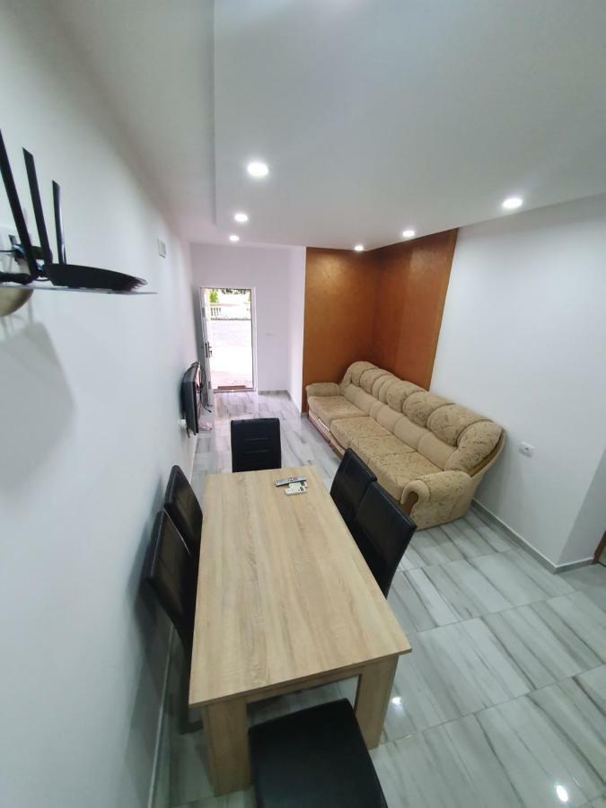 Apartments Melbourne Улцинь Экстерьер фото
